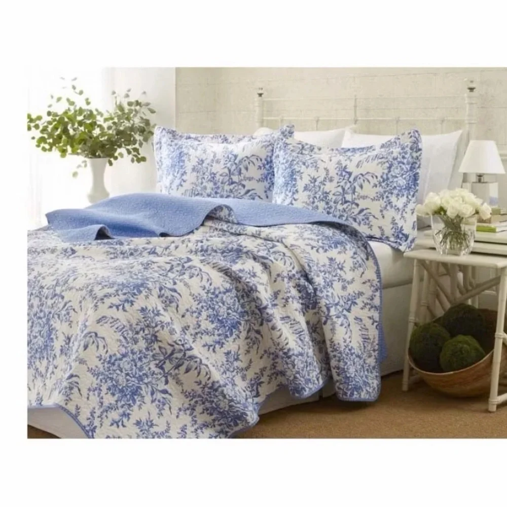 Laura Ashley Bedford Quilt And Sham Set King Delft - Picture 4 of 5